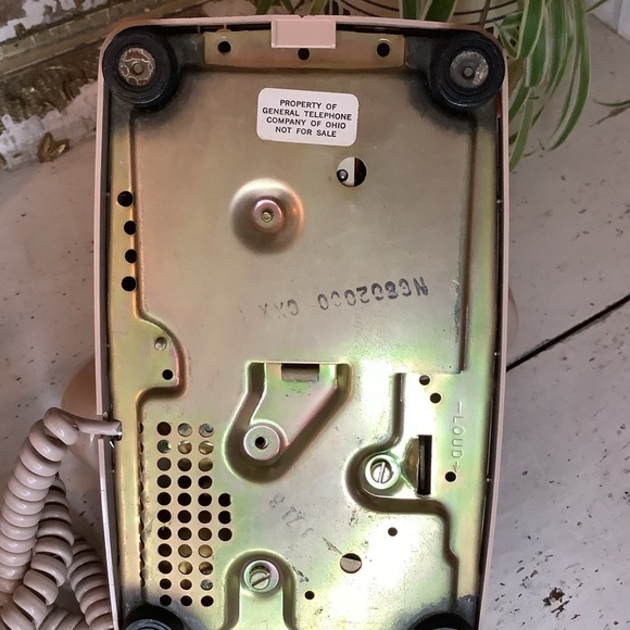 Vintage General Telephone Neutral Beige Telephone Phone - Picture 3 of 5